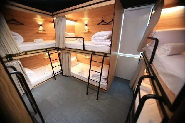 Büyük Yataklı Tek Kişilik Oda