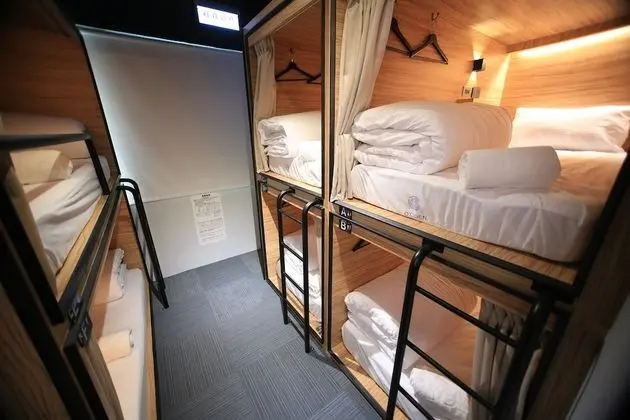 Büyük Yataklı Tek Kişilik Oda