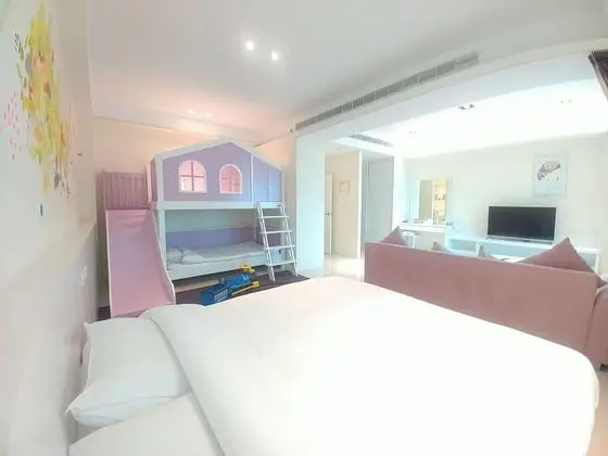 Comfort Dört Kişilik Oda (201)