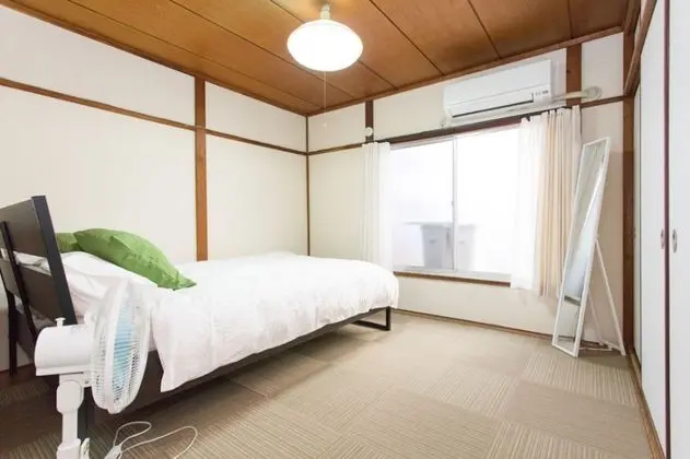 Ev (Taisho Terraced House)