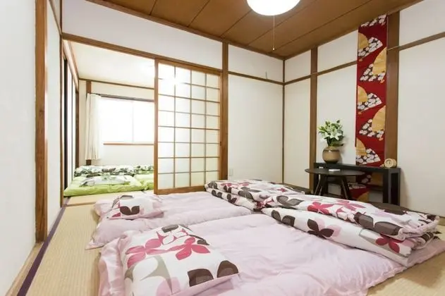 Ev (Taisho Terraced House)