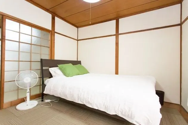 Ev (Taisho Terraced House)