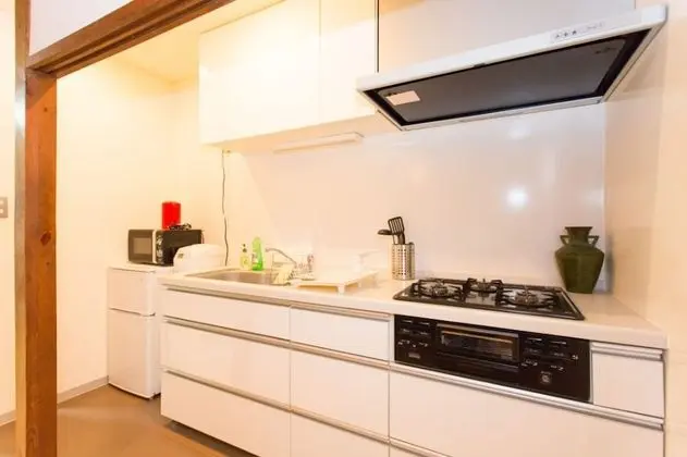Ev (Taisho Terraced House)