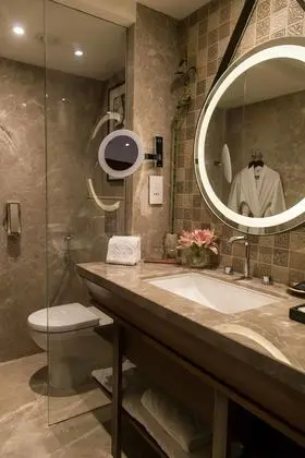 Luxury Oda, 1 En Büyük (King) Boy Yatak, Manzaralı