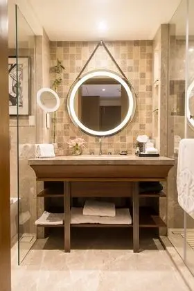 Luxury Oda, 1 En Büyük (King) Boy Yatak, Manzaralı