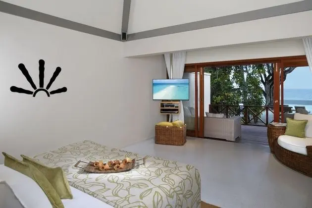 Deluxe Beach Villa, 1 King Bed, Ocean View