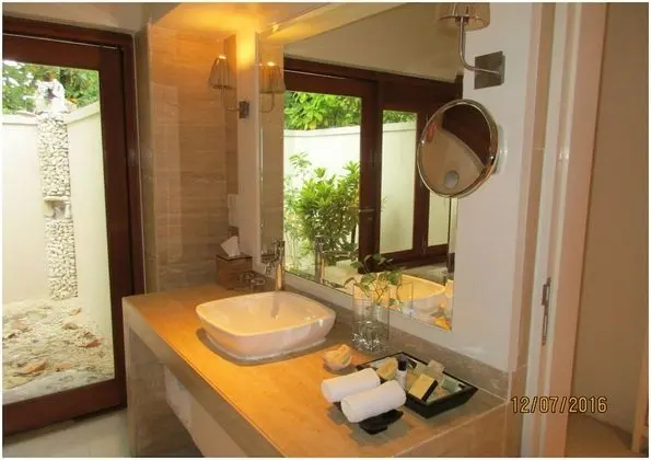Superior Villa, 1 En Büyük (King) Boy Yatak, Okyanus Manzaralı, Denize Sıfır (Charm)