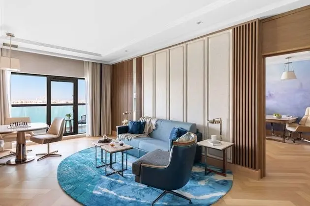 Luxury Süit, 1 En Büyük (King) Boy Yatak ve Çekyat, Business Dinlenme Salonu Kullanımı