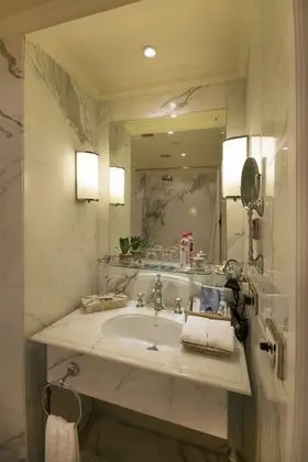 Luxury Oda, 1 Çift Kişilik Yatak, Bahçe Manzaralı (No Lake View)