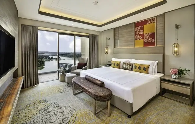 Luxury Oda, 1 En Büyük (King) Boy Yatak, Göl Manzaralı (Grande)