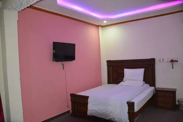 Deluxe Tek Büyük veya İki Ayrı Yataklı Oda