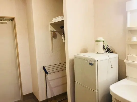 Basic Tek Büyük Yataklı Oda, Sigara İçilebilir (Basic Double Room, Smoking)