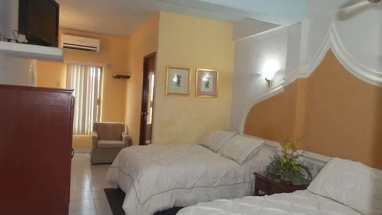 Standard Tek Büyük Yataklı Oda