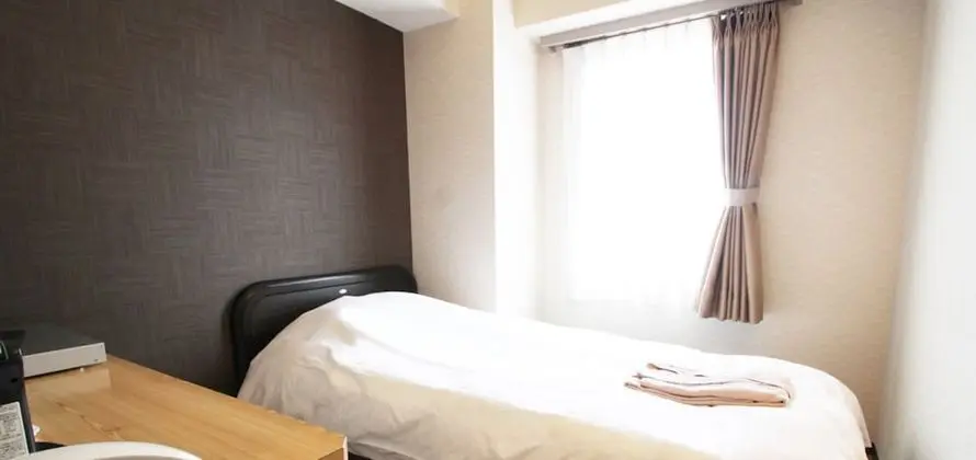 Tek Kişilik Oda, Sigara İçilmez (Renewal, Simmons)