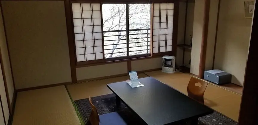 Traditional Üç Kişilik Oda (Japanese Style)
