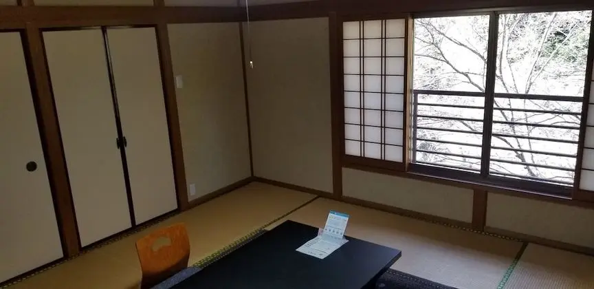 Traditional Üç Kişilik Oda (Japanese Style)