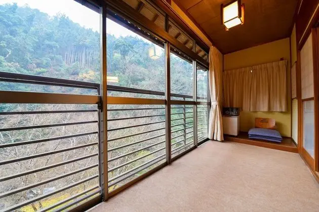 Traditional Üç Kişilik Oda (Japanese Style)