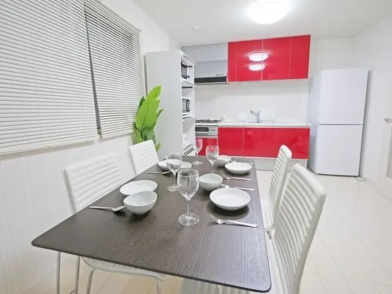 Ev (Private Vacation)