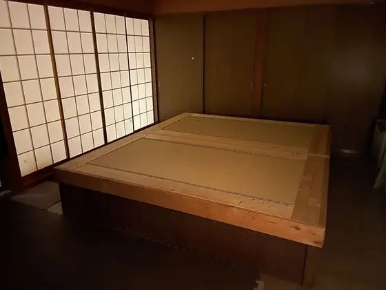 Oda, Sigara İçilmez, Ortak Banyo (Japanese Western Style, No.2)