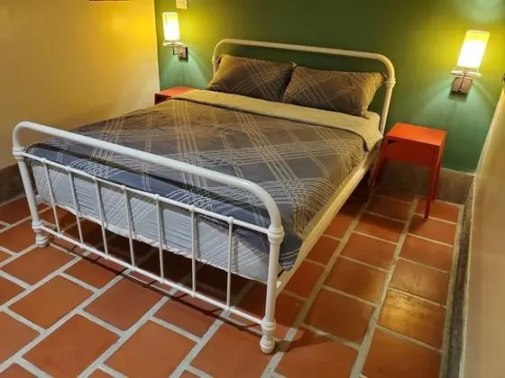 Business Tek Büyük Yataklı Oda