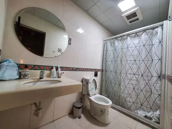 Business Tek Büyük Yataklı Oda