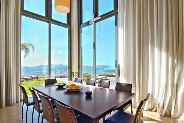 Villa, 4 Yatak Odası, Kişiye Özel Havuzlu, Deniz Manzaralı