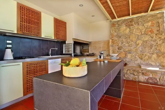 Villa, 4 Yatak Odası, Kişiye Özel Havuzlu, Deniz Manzaralı