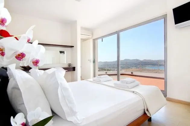 Villa, 4 Yatak Odası, Kişiye Özel Havuzlu, Deniz Manzaralı