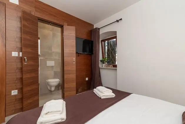 Standard Tek Büyük Yataklı Oda