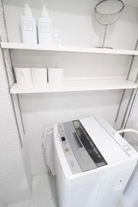 Tek Kişilik Oda, Sigara İçilmez (TAKETO STAY OSAKAJO 902)