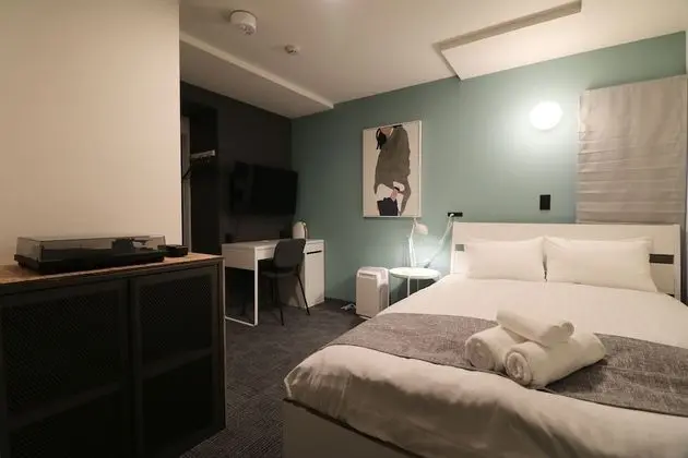 Design Tek Büyük Yataklı Oda, Sigara İçilmez (3)