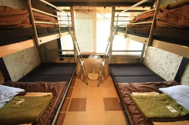 Ortak Ranzalı Oda, Sadece erkekler için ((Renovated) Asian Style)