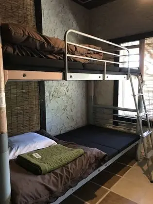 Ortak Ranzalı Oda, Sadece kadınlar için ((Renovated) Asian Style)