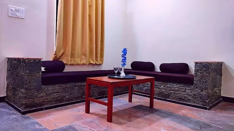 Premium Tek Büyük Yataklı Oda