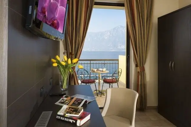 Deluxe Oda, Balkon, Plaj Manzaralı