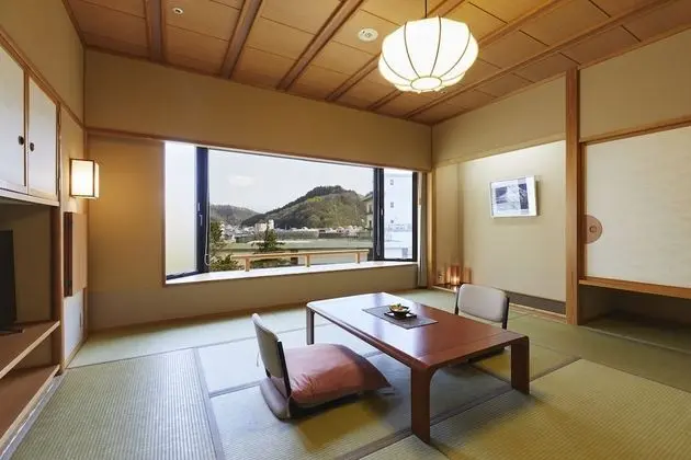 Standard Oda, Küvet, Şehir Manzaralı