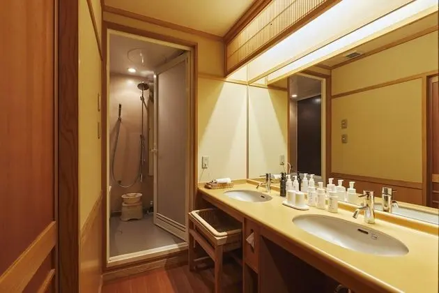 Standard Oda, Küvet, Şehir Manzaralı