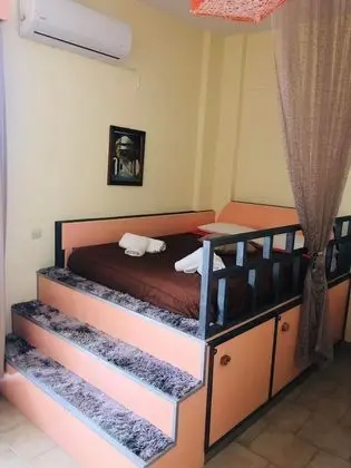 Üç Kişilik Oda