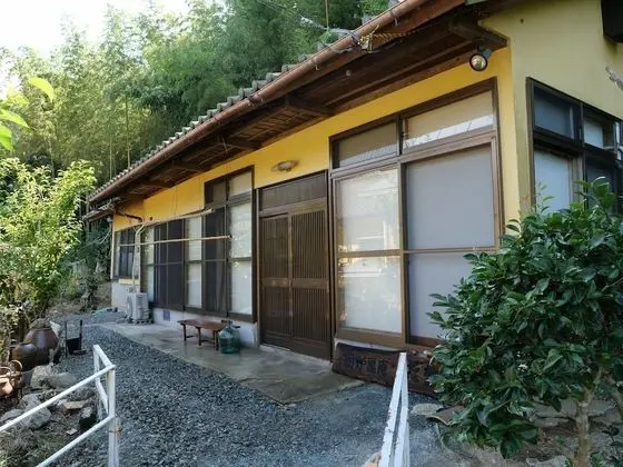 Traditional Ev, Ortak Banyo (Private house)