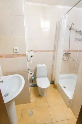 Comfort Tek Büyük Yataklı Oda