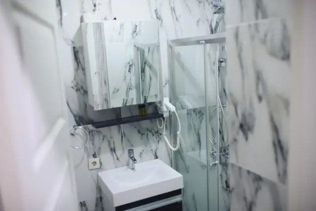 Ekonomik Aile Odası, Sokak Manzaralı