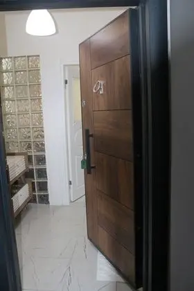 One Bedroom Apartment