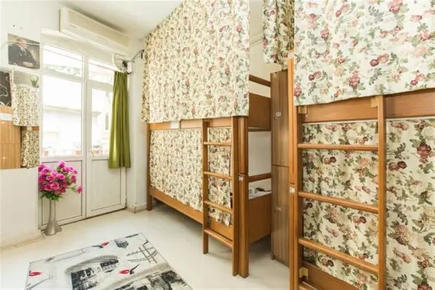 Ortak Ranzalı Oda, Sadece kadınlar için