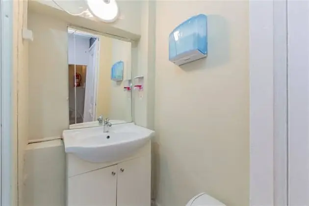 Ortak Ranzalı Oda, Sadece kadınlar için