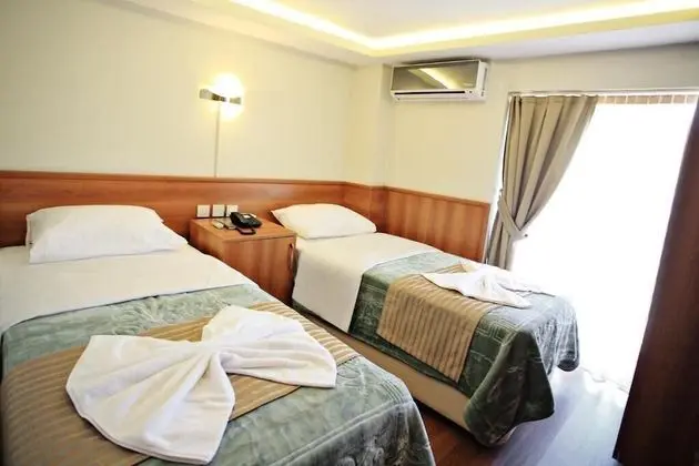 Economy Room