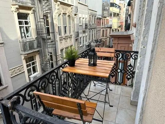 Tek Büyük Yataklı Oda, Balkon