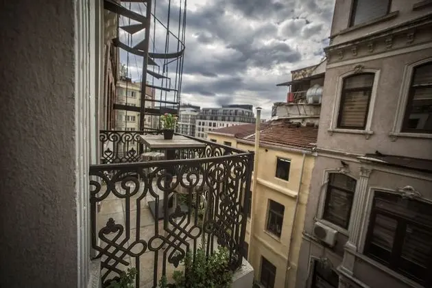Tek Büyük Yataklı Oda, Balkon