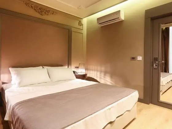 Standart Oda, Şehir Manzaralı