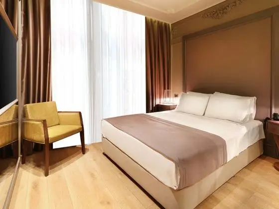 Standart Oda, Şehir Manzaralı