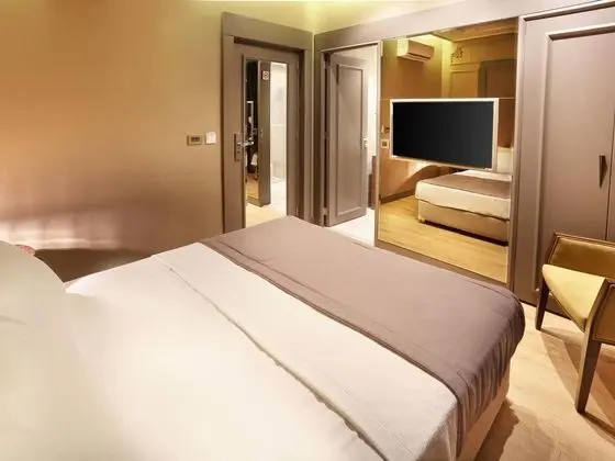 Standart Oda, Şehir Manzaralı